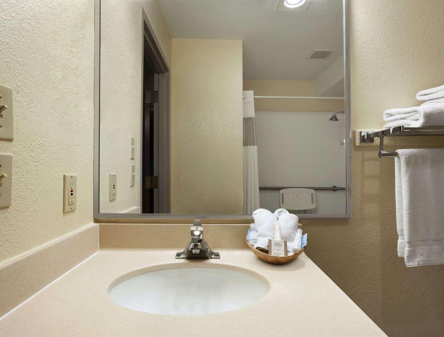Quality Inn Lincoln Cornhusker Ngoại thất bức ảnh